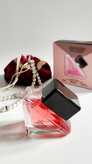عطر پرادا پارادوکس ۲۵ میل اسمارت زنانه ،یک کار لوکس با طبع شرقی گلی و کهربایی