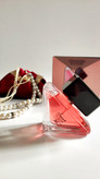 عطر پرادا پارادوکس ۲۵ میل اسمارت زنانه ،یک کار لوکس با طبع شرقی گلی و کهربایی