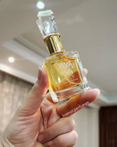 عطر ویوا لا جویسی ۳۰ میل اسکوپ ،عطری زنانه خنک گلی میوه ای و شیرین بسیار دوست داشتنی