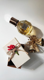 عطر ویکتور اند رولف فلاور بمب ۲۵ میل برندکالکشن بمبی از بهترین گلهای دنیا گرم و شیرین و لوکس