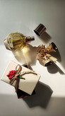 عطر ویکتور اند رولف فلاور بمب ۲۵ میل برندکالکشن بمبی از بهترین گلهای دنیا گرم و شیرین و لوکس