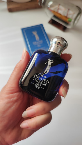 عطر مردانه پولو آبی حجم 25 میل برندکالکشن طبع خنک رایحه فوژه