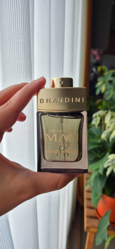 عطر مردانه بولگاری من وود نرولی حجم 33میل برندینی طبع خنک رایحه چوبی مشک گلی